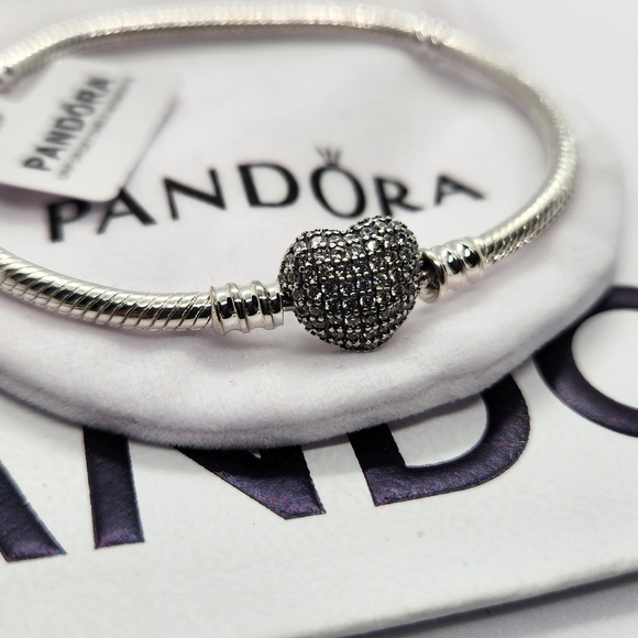 Pandora Moments Sparkling Heart Claps Snake Chain Charm Bracelet Size 7.5 Inches - Picture 2 of 8